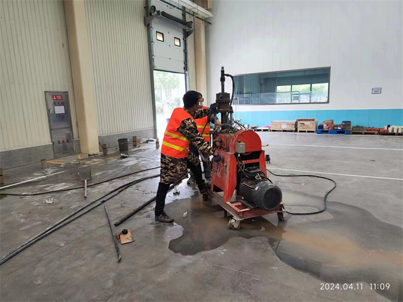 平罗厂房地面下沉塌陷注浆加固施工